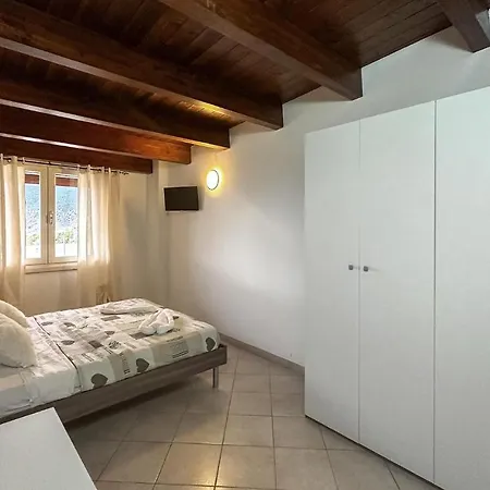 2 Bedroom In * Lecce nei Marsi