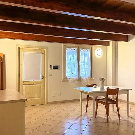2 Bedroom In Lecce Nei Marsi Apartment